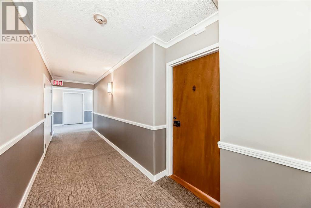 Single Family House for Sale in   Point Drive NW Point McKay Calgary 