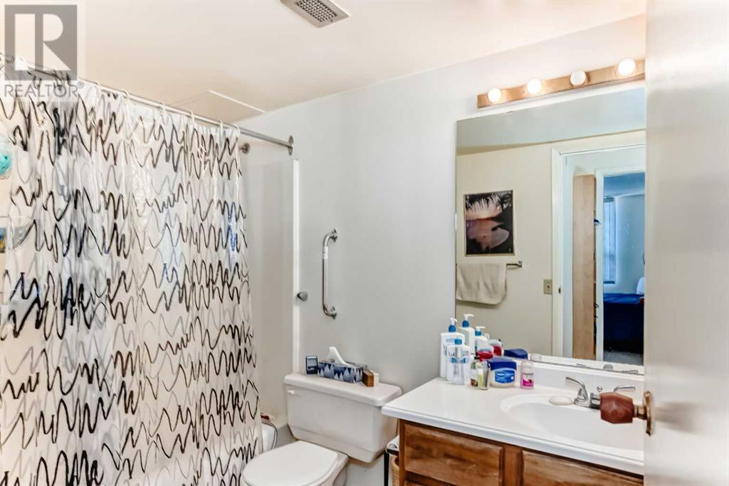 Single Family House for Sale in   Point Drive NW Point McKay Calgary 
