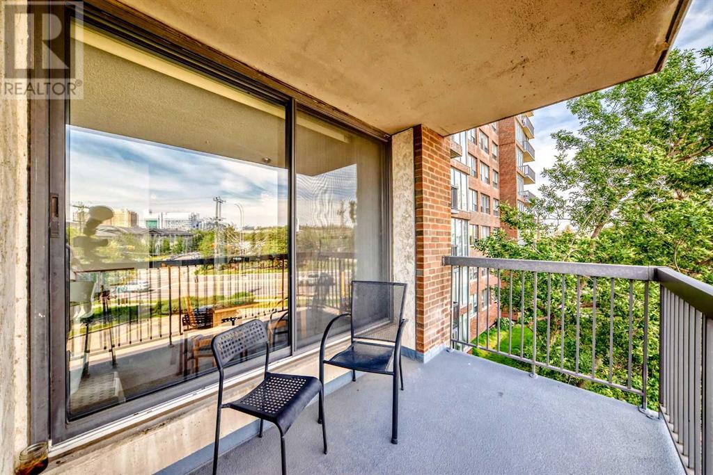 Single Family House for Sale in   Point Drive NW Point McKay Calgary 