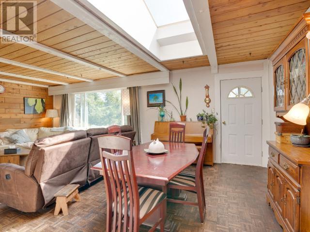 3008 ASH STREET, Texada Island