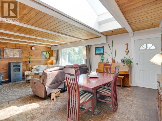 3008 ASH STREET, Texada Island