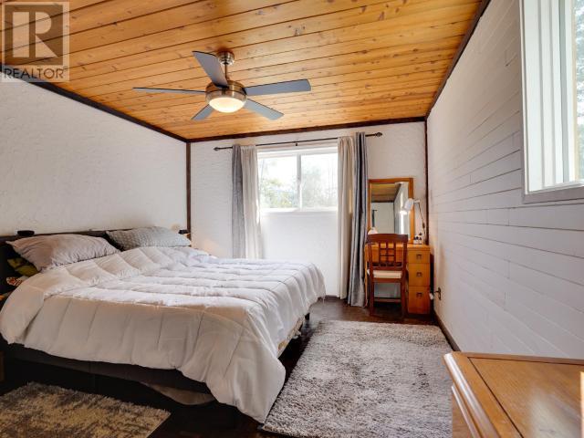 3008 ASH STREET, Texada Island