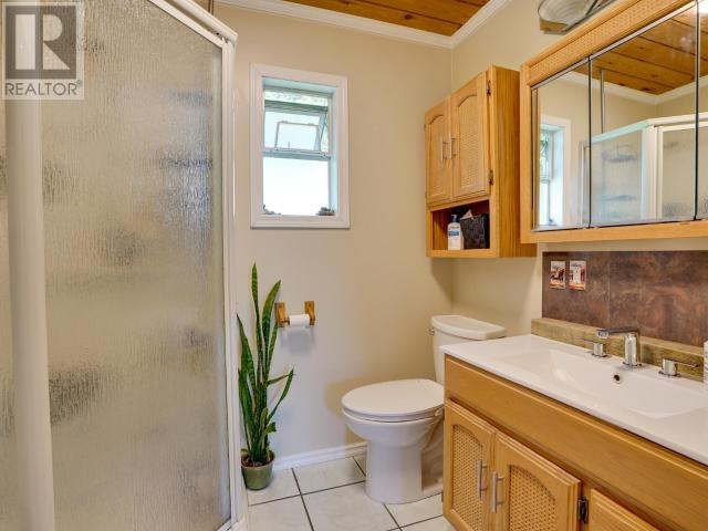 3008 ASH STREET, Texada Island