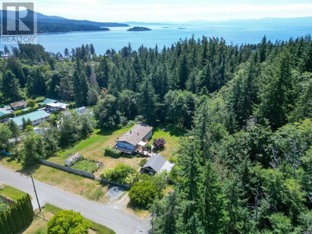 3008 ASH STREET, Texada Island