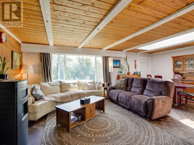 3008 ASH STREET, Texada Island
