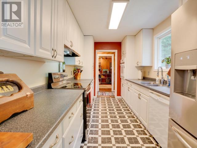 3008 ASH STREET, Texada Island