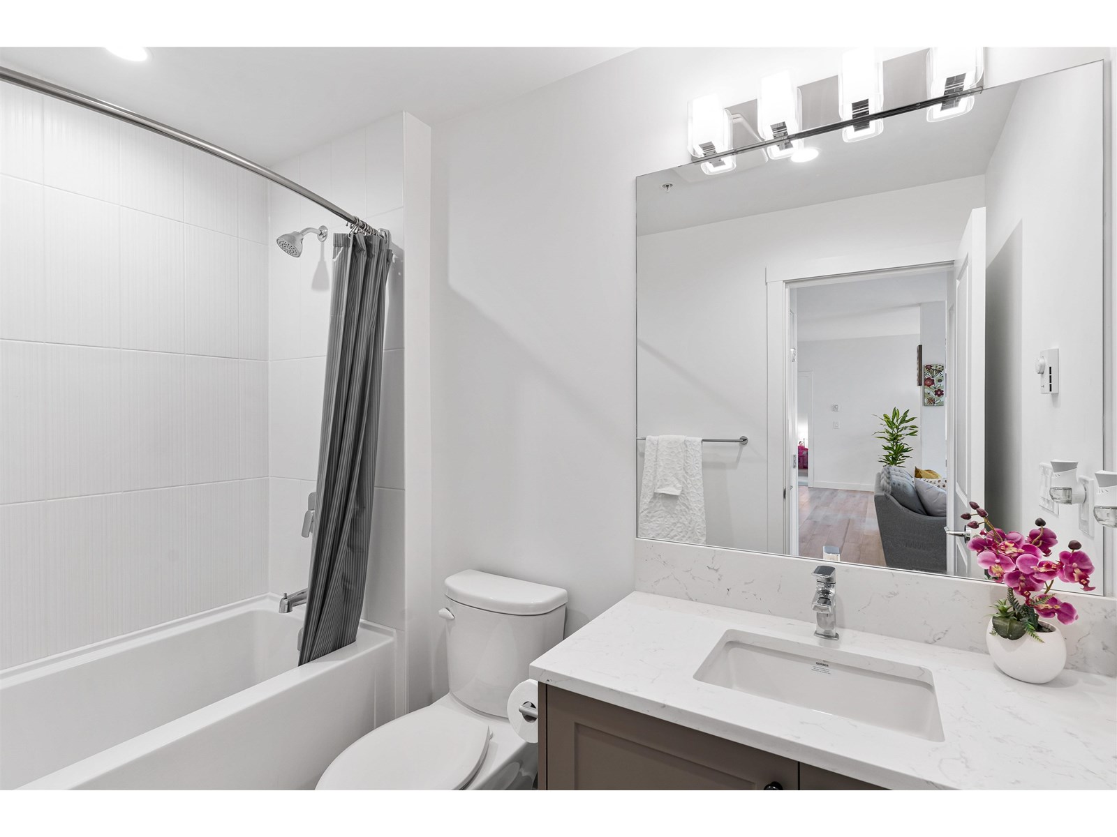 Photo 10 of A 213 20487 65 Avenue, Langley BC