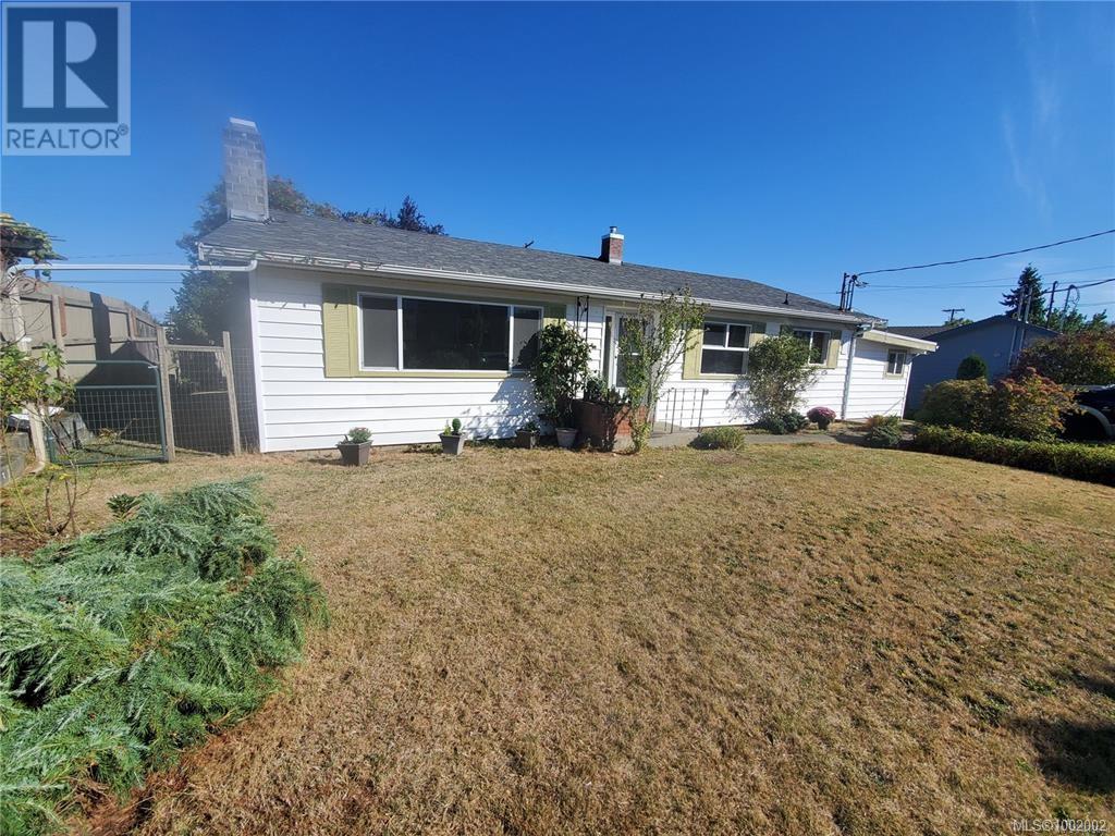 Photo 9 of 129 Jensen Ave E, Parksville BC