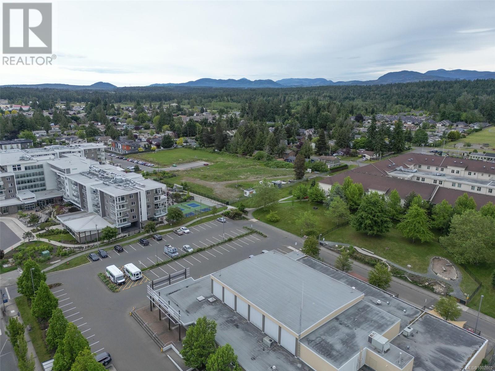 Photo 4 of 129 Jensen Ave E, Parksville BC