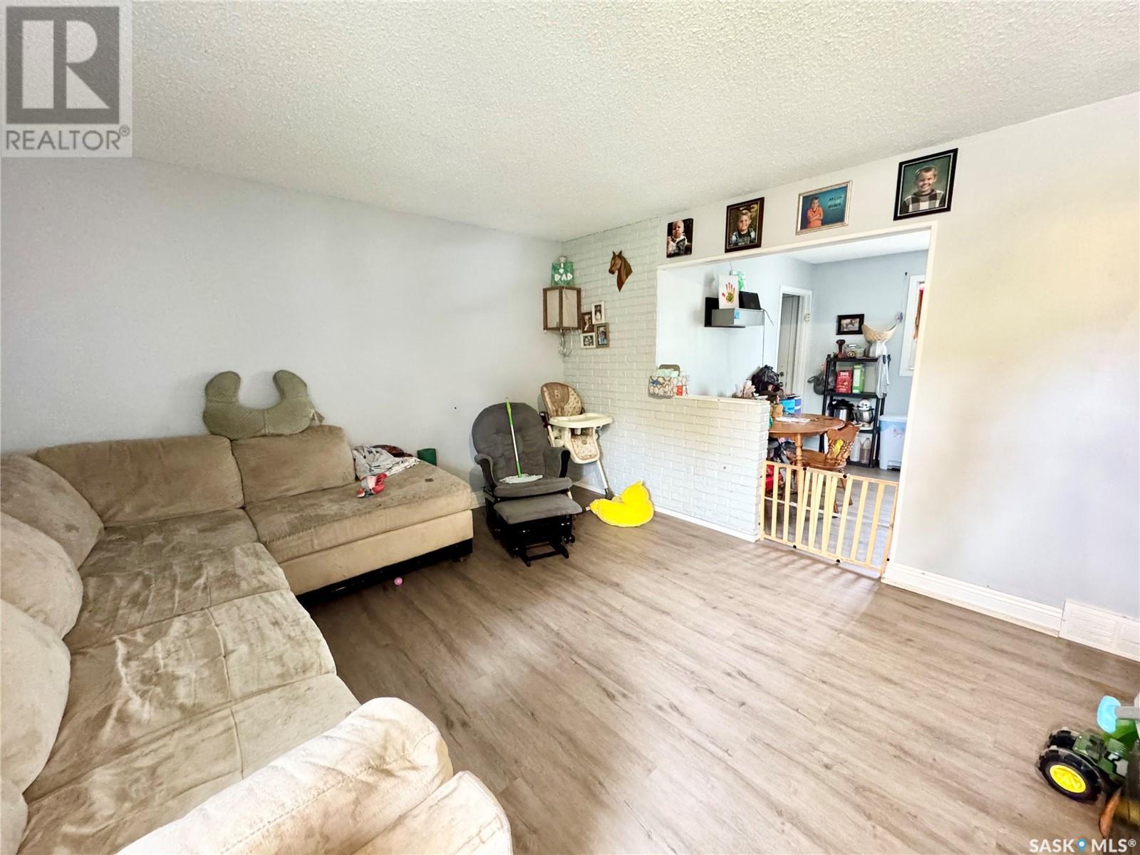 130 Donaldson STREET - Photo 3 of 8, Prince Albert, Saskatchewan