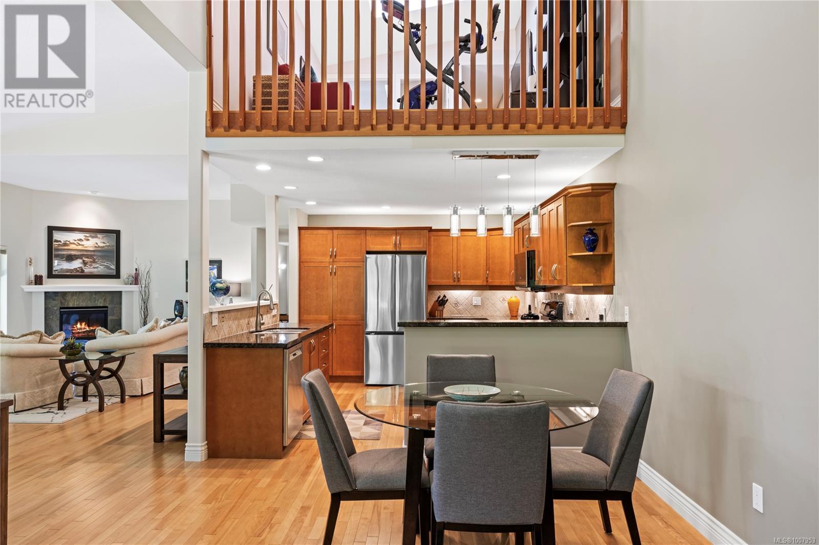 Photo 8 of 1281 Roberton Blvd, Parksville BC