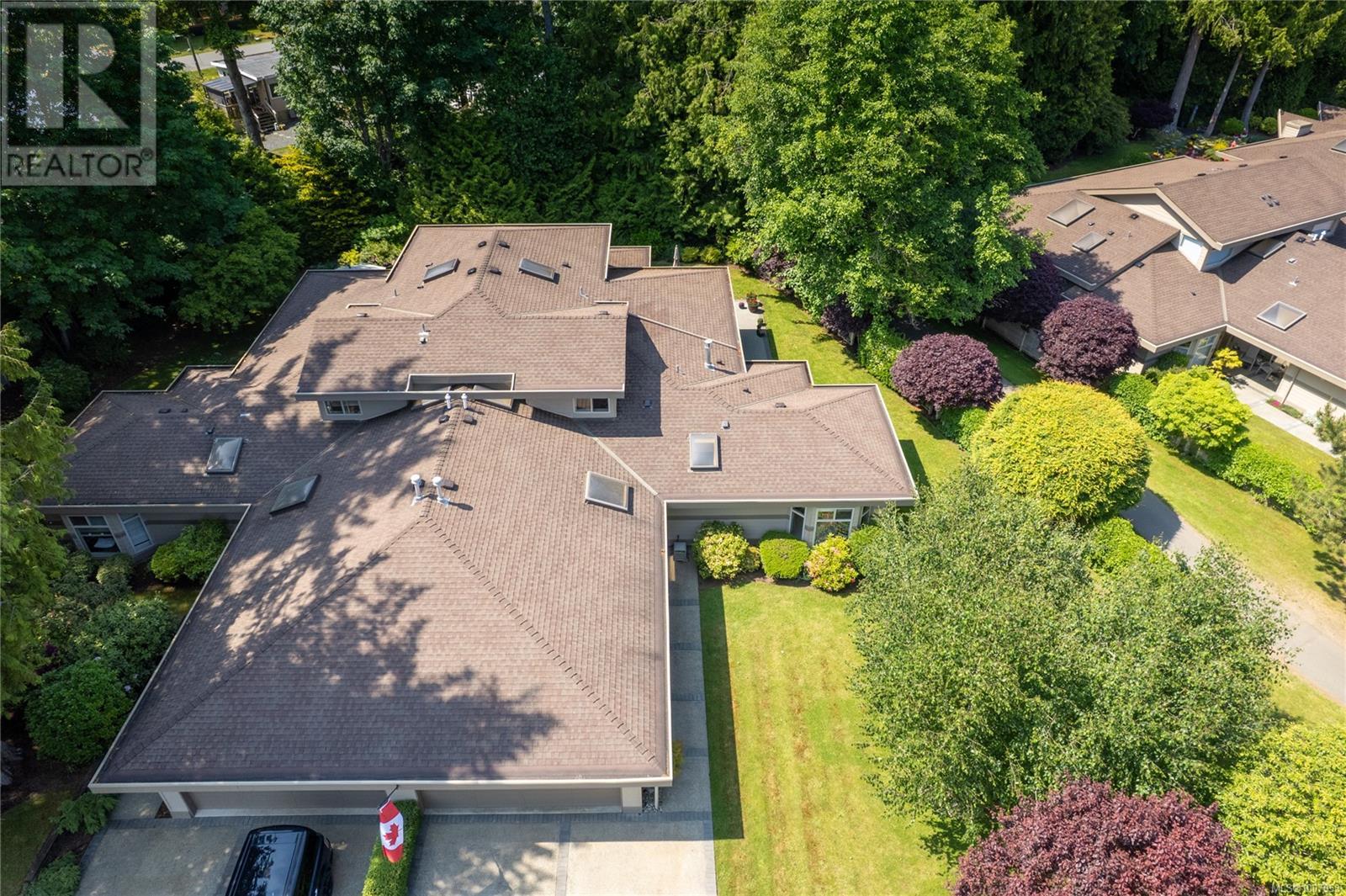 Photo 37 of 1281 Roberton Blvd, Parksville BC