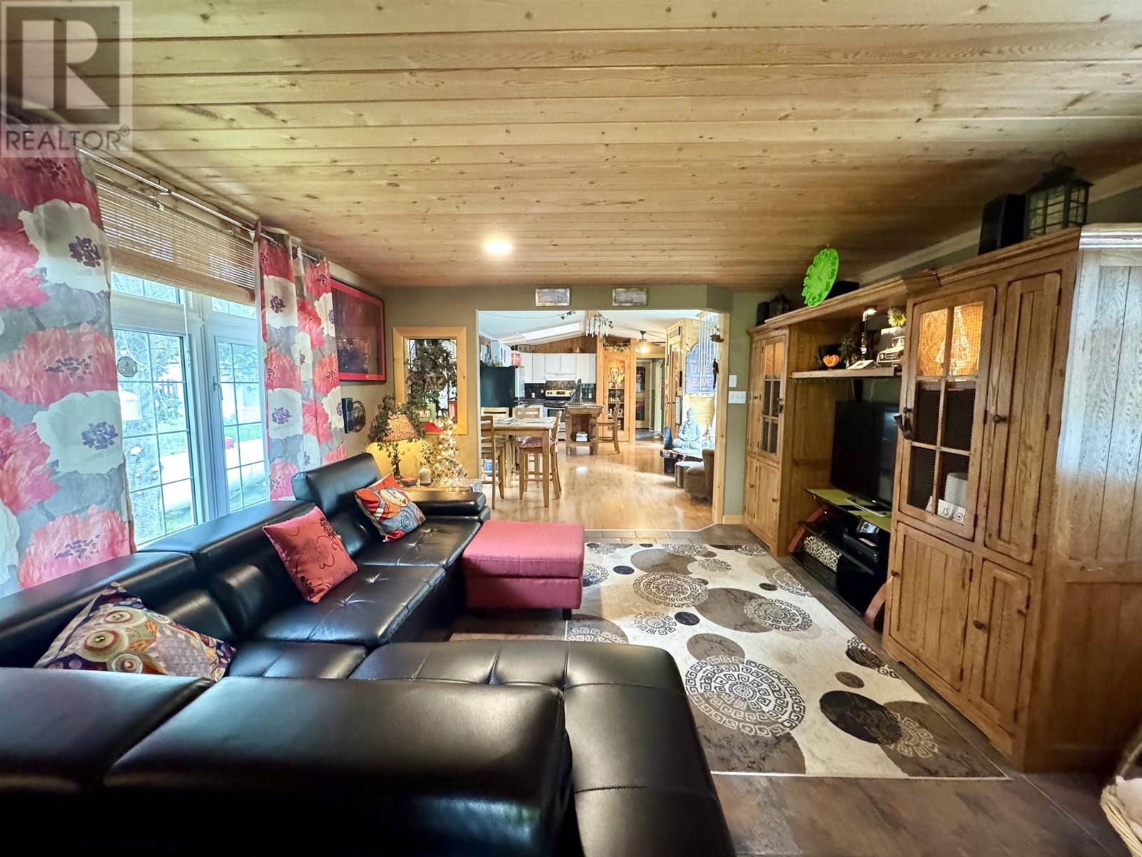 830 BEAVEN CRESCENT, Valemount