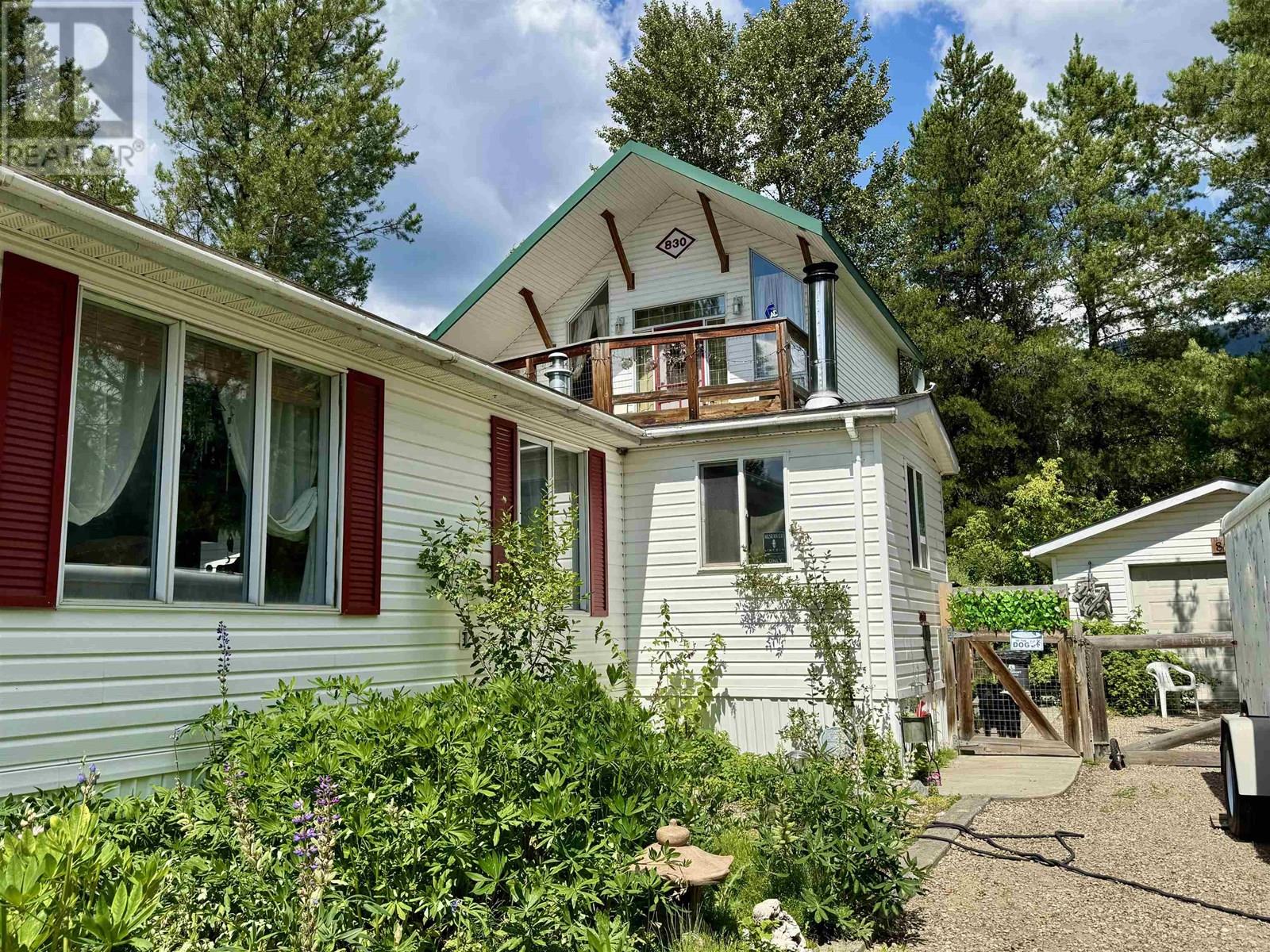 830 BEAVEN CRESCENT, Valemount