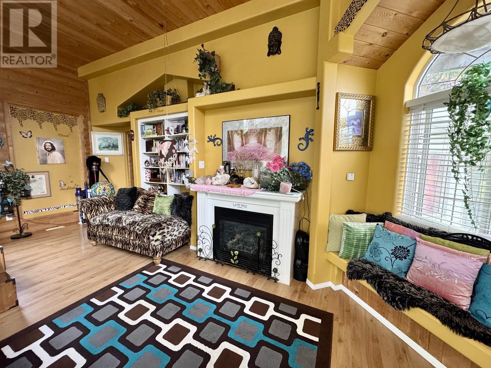 830 BEAVEN CRESCENT, Valemount