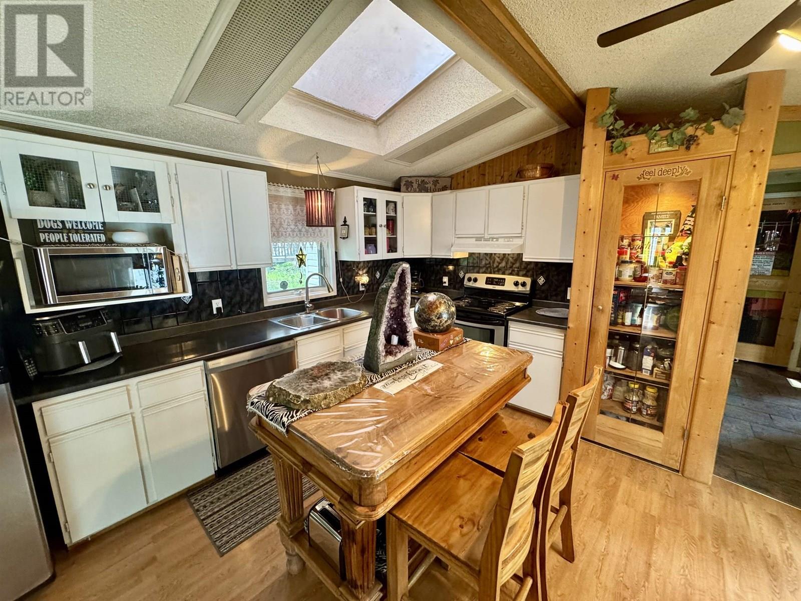 830 BEAVEN CRESCENT, Valemount