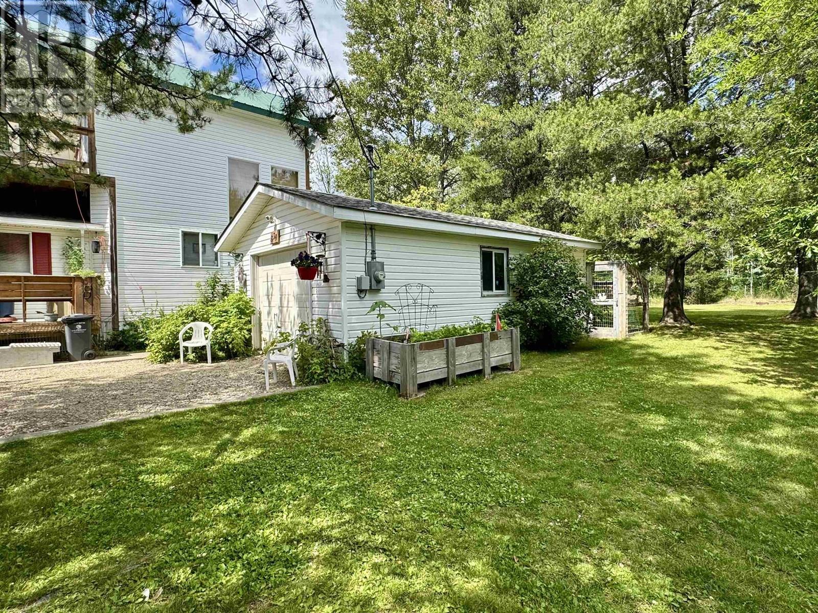 830 BEAVEN CRESCENT, Valemount