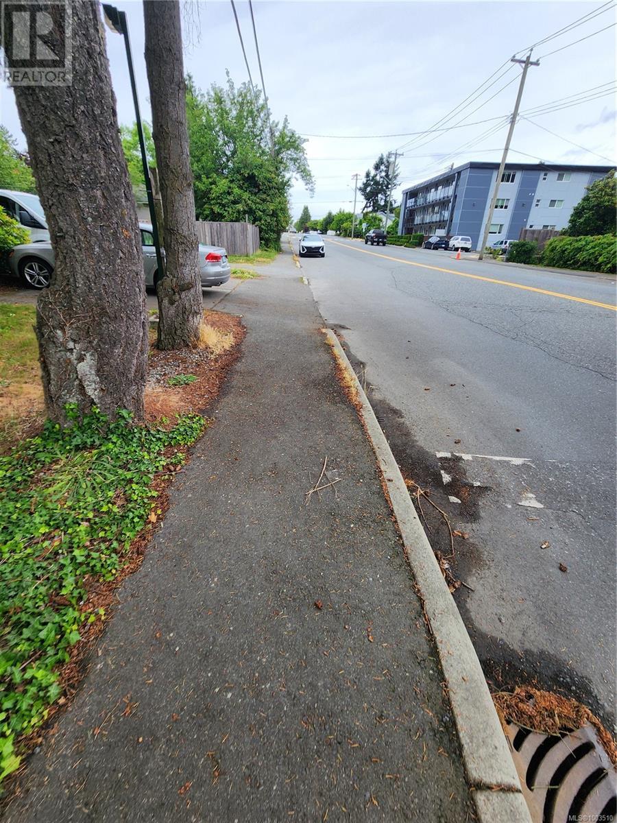 Photo 8 of 303 Holly Ave, Nanaimo BC