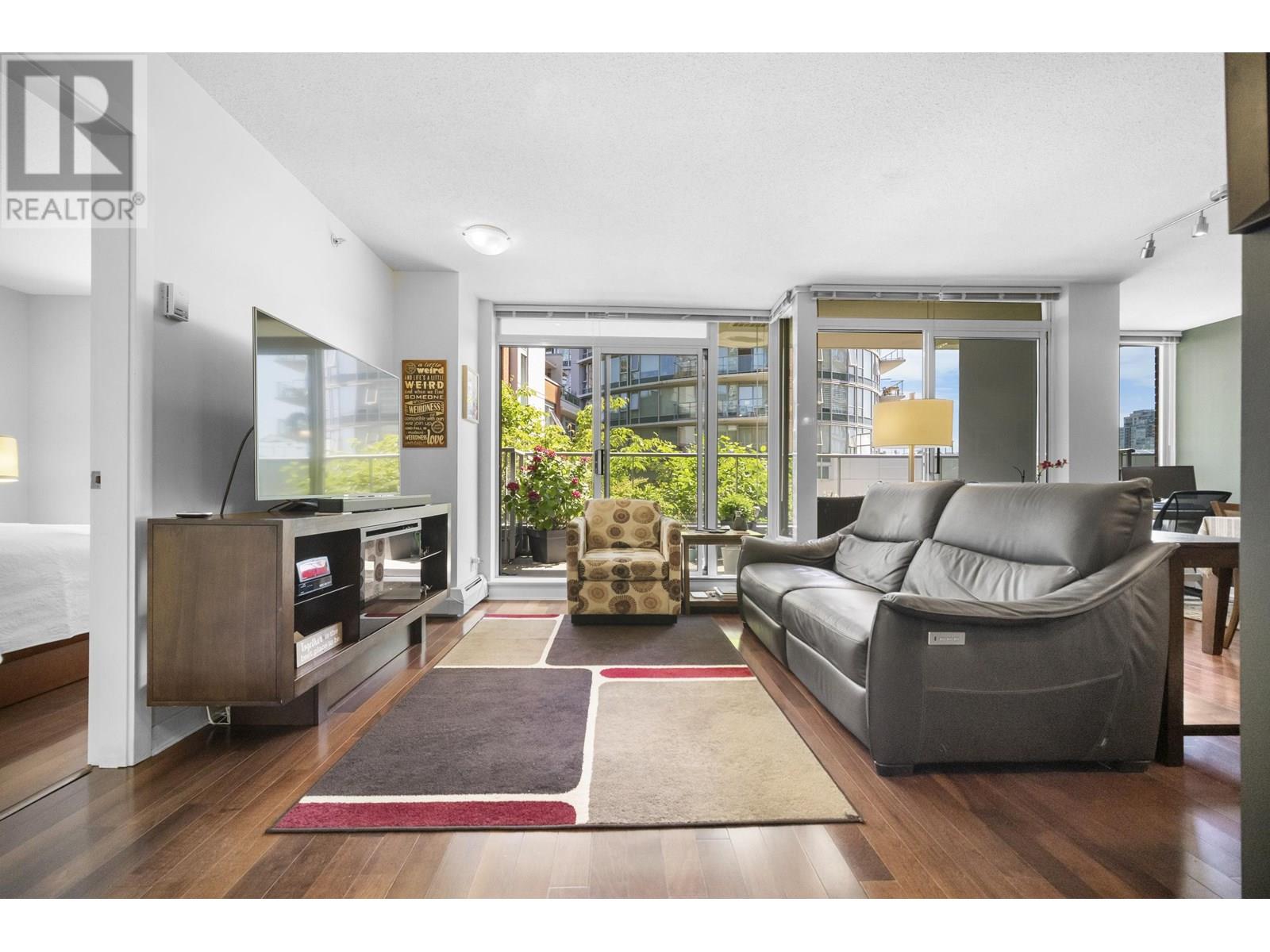 Photo 12 of 501 618 Abbott Street, Vancouver BC