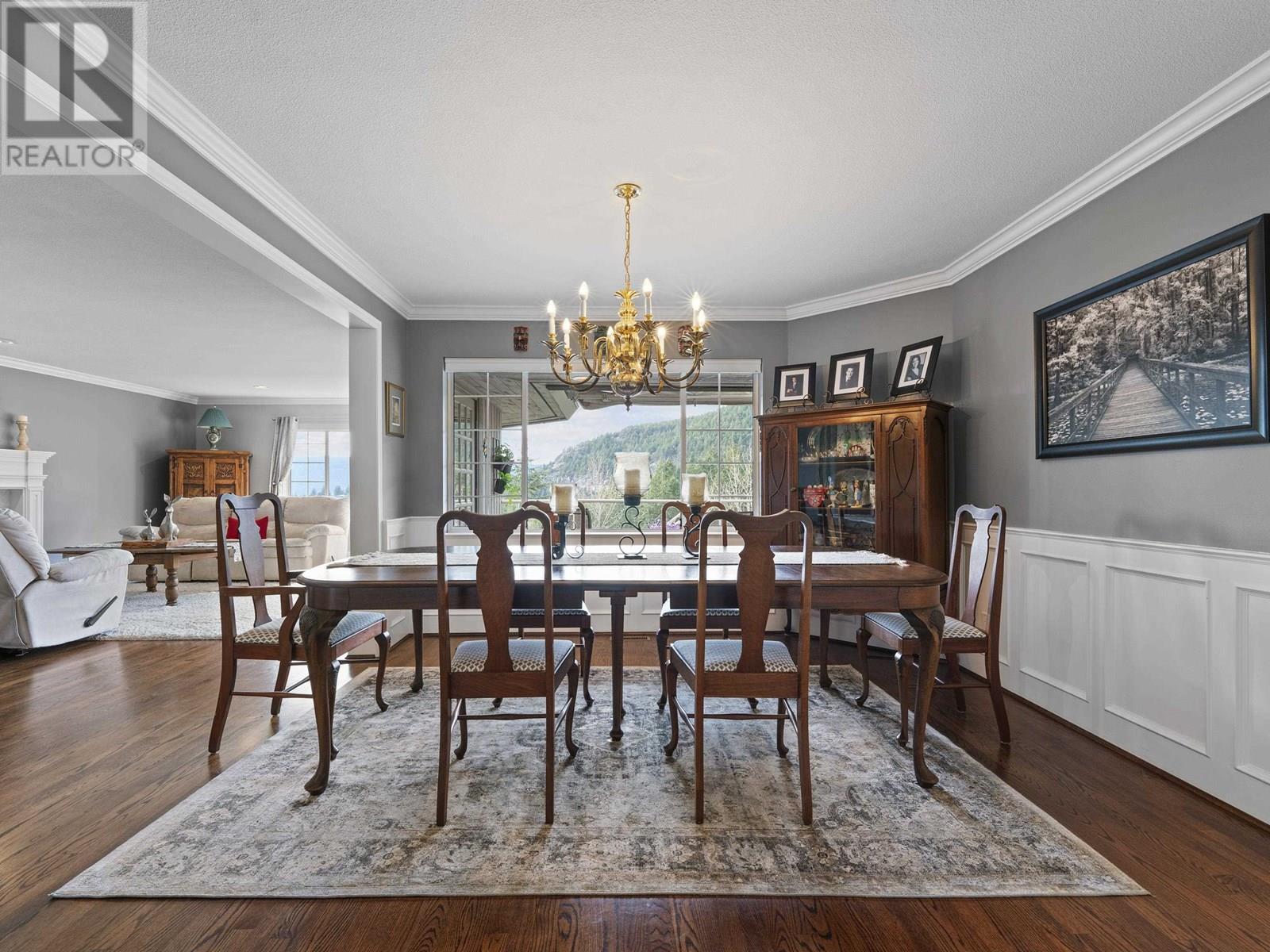 Photo 10 of 5390 Westhaven Wynd, West Vancouver BC