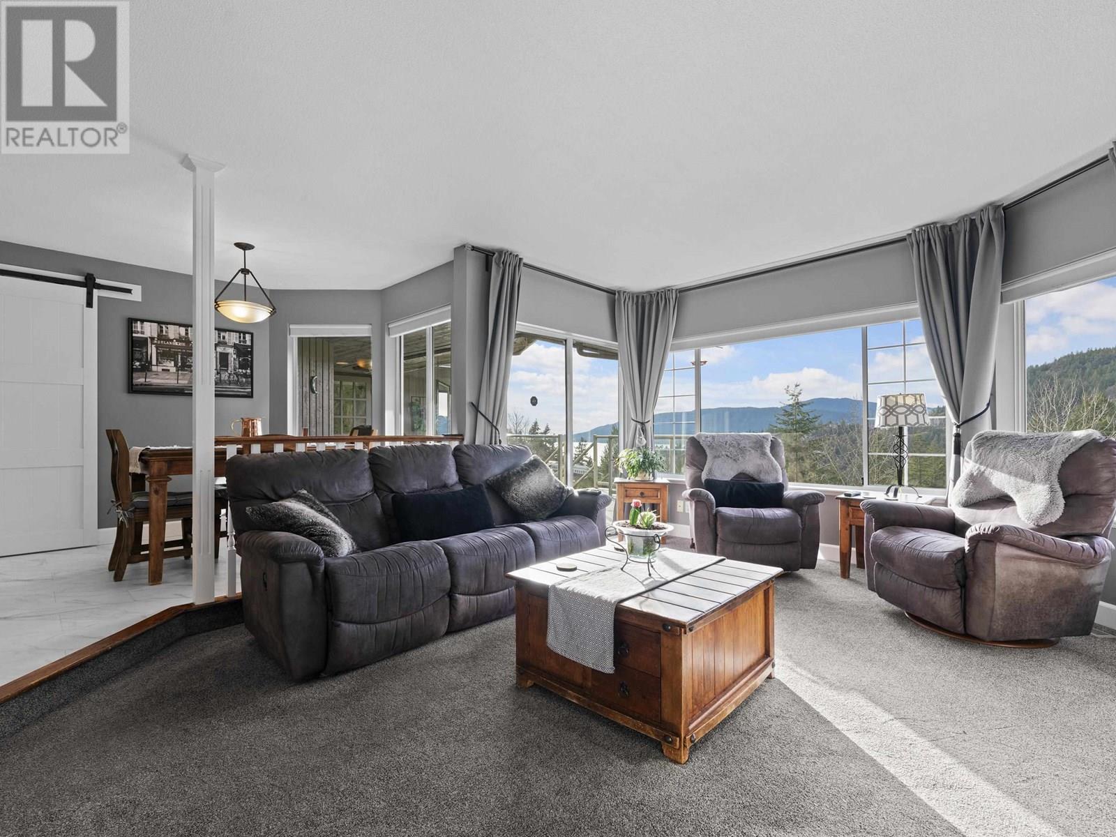 Photo 13 of 5390 Westhaven Wynd, West Vancouver BC