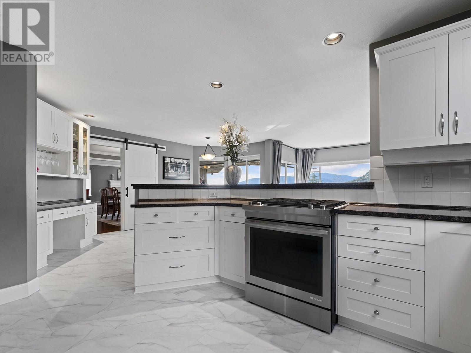 Photo 22 of 5390 Westhaven Wynd, West Vancouver BC