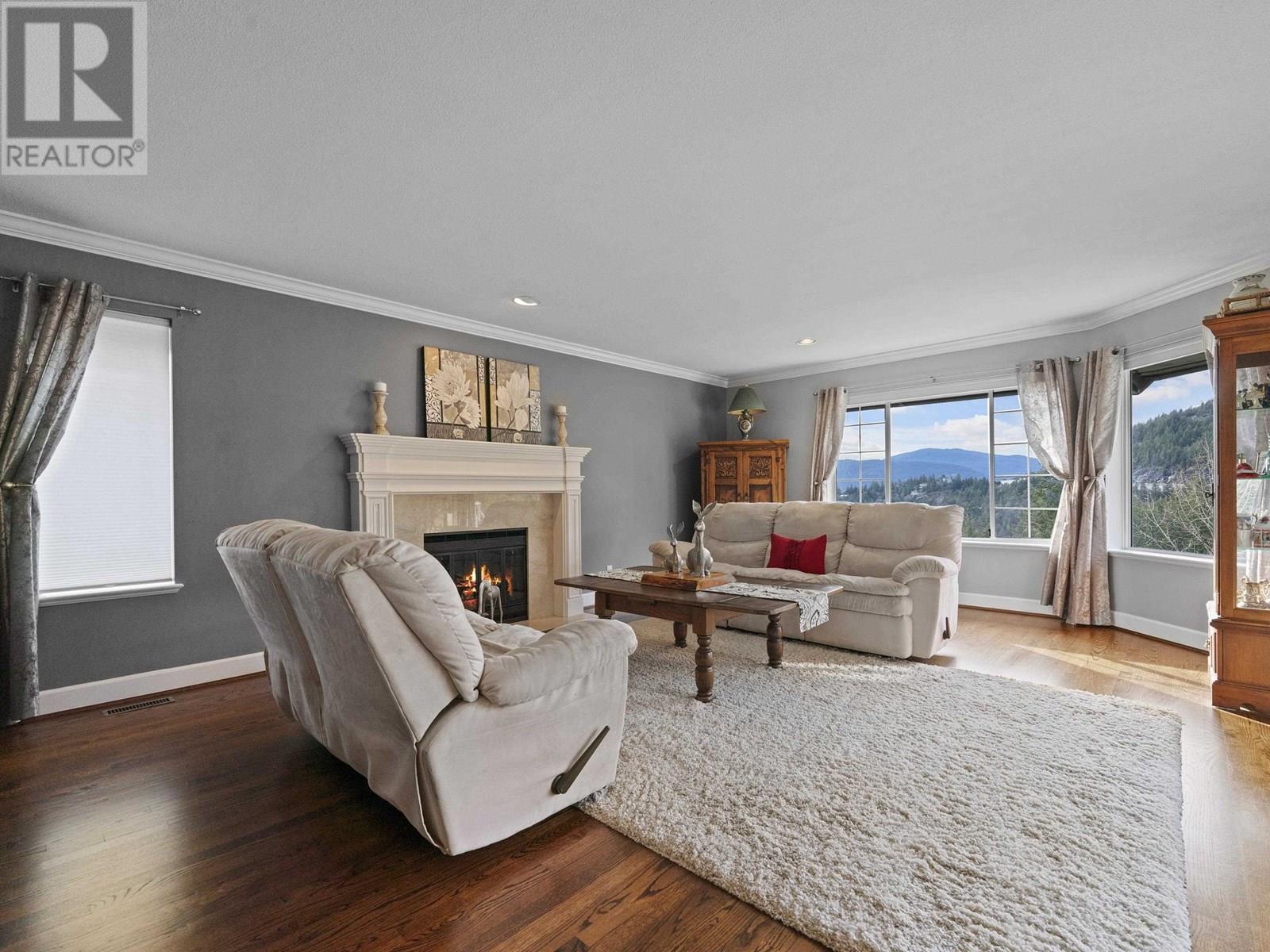 Photo 7 of 5390 Westhaven Wynd, West Vancouver BC