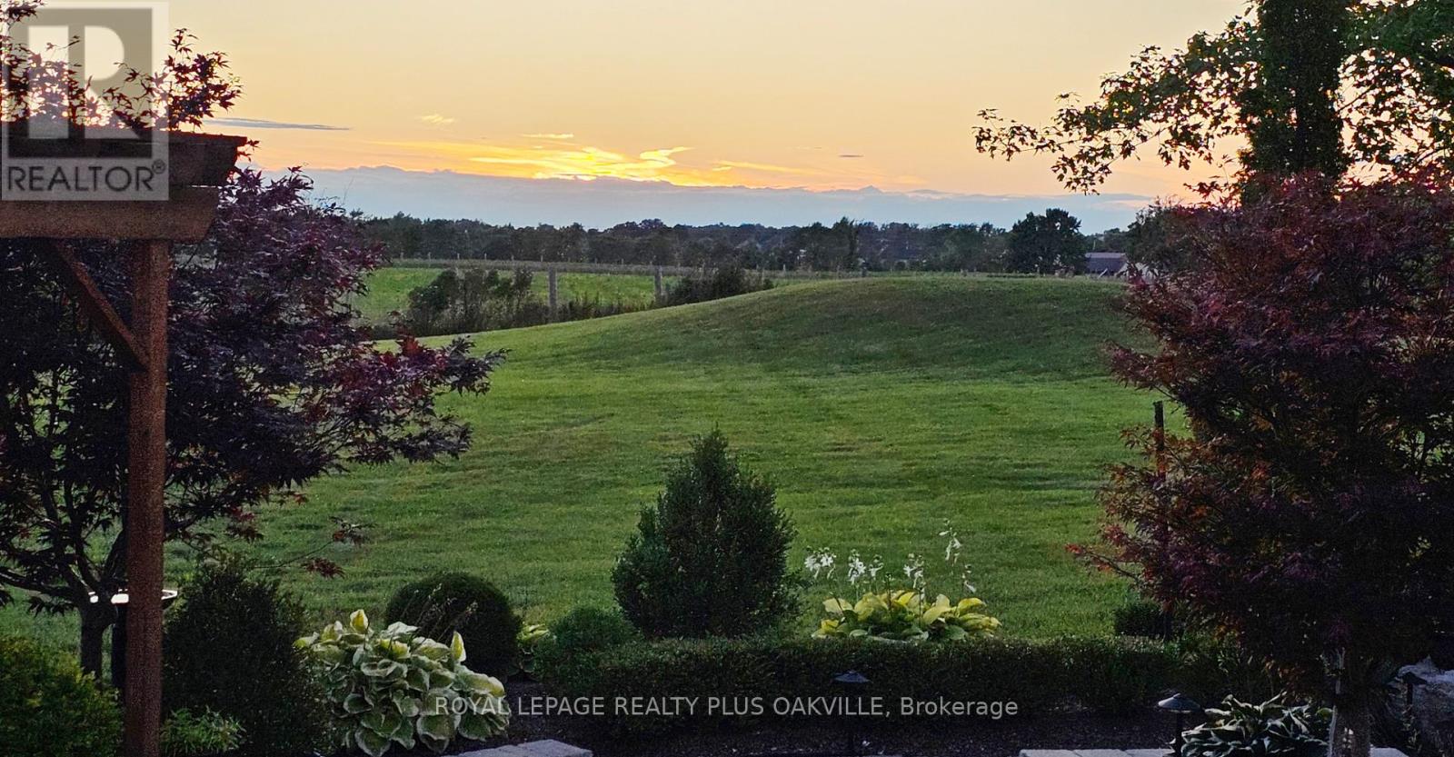Photo 14 of 322 Russ Road, Grimsby ON