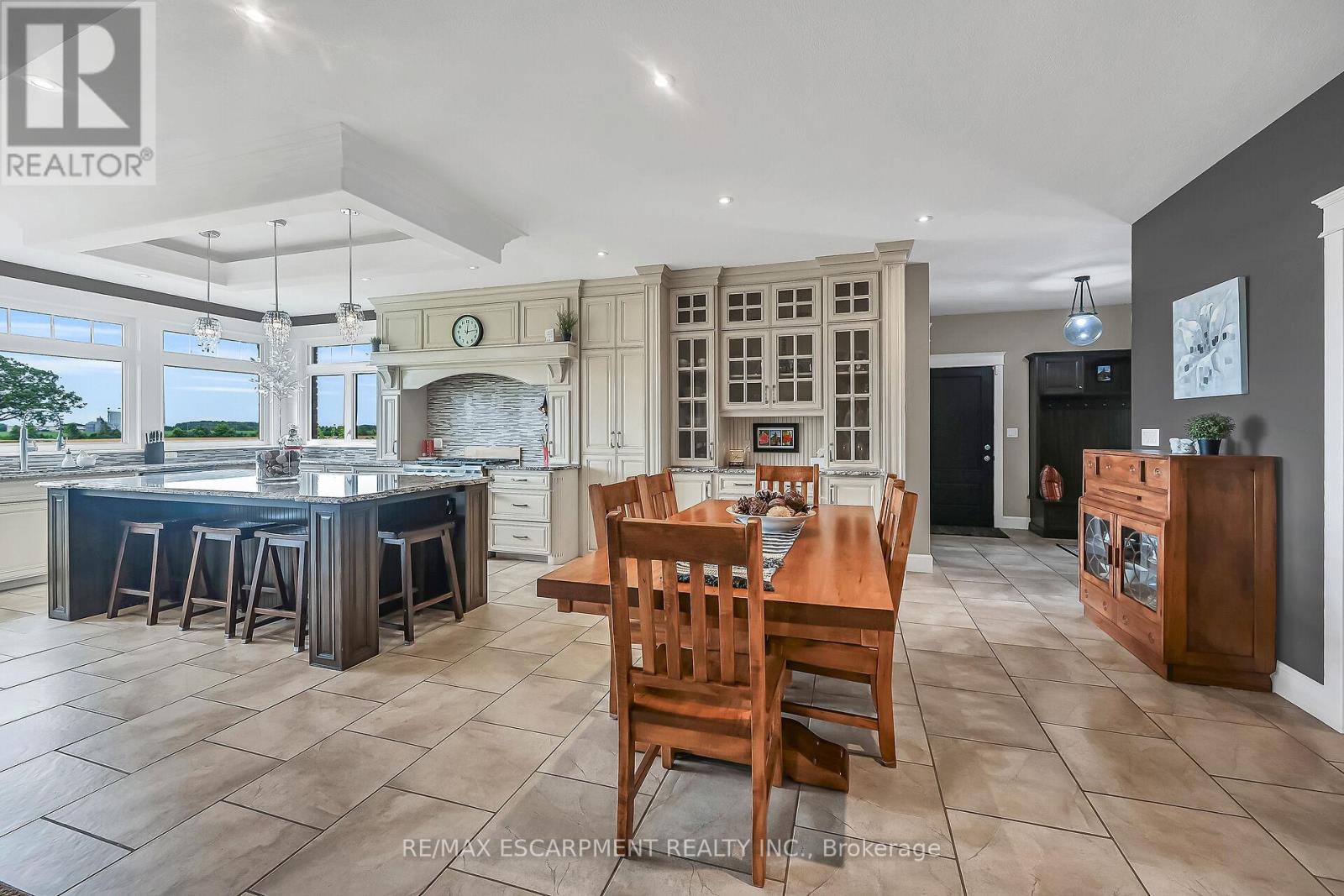 Photo 5 of 560 Concession 11 Walpole Road, Haldimand ON