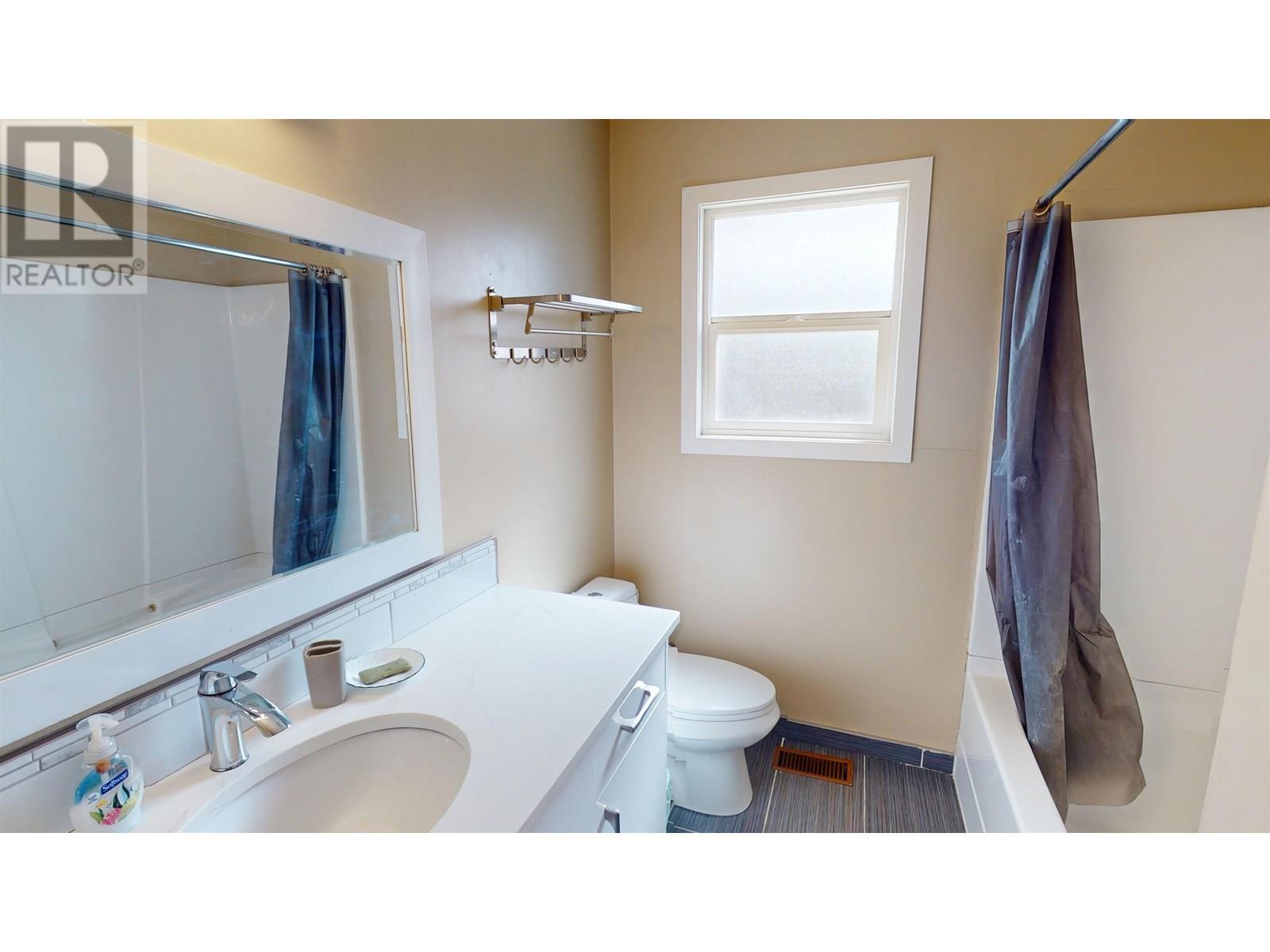 Photo 28 of 630 Rolph Street, Quesnel BC