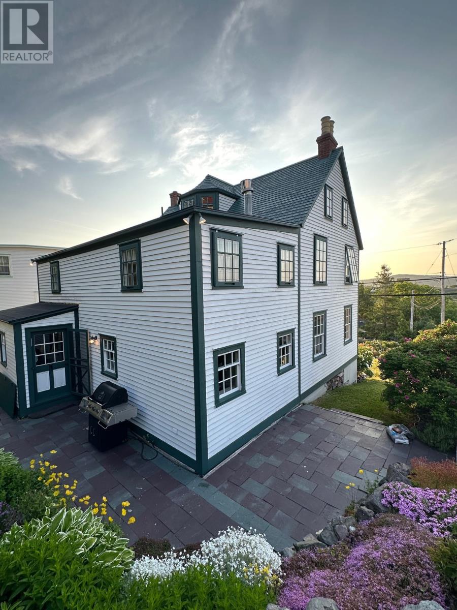 19 West Street - 4