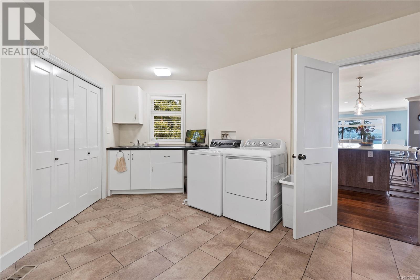 879 Canso Rd, Gabriola Island