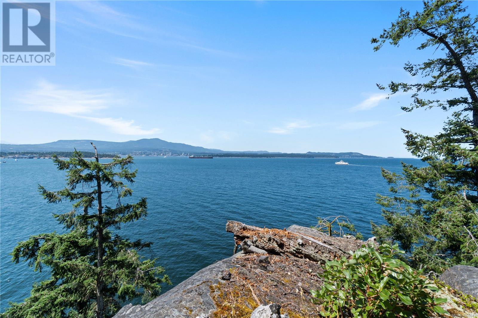 879 Canso Rd, Gabriola Island
