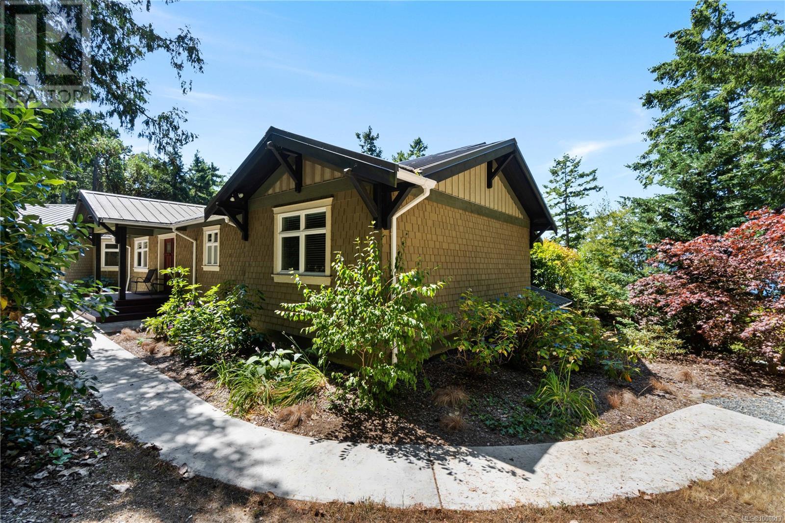 879 Canso Rd, Gabriola Island