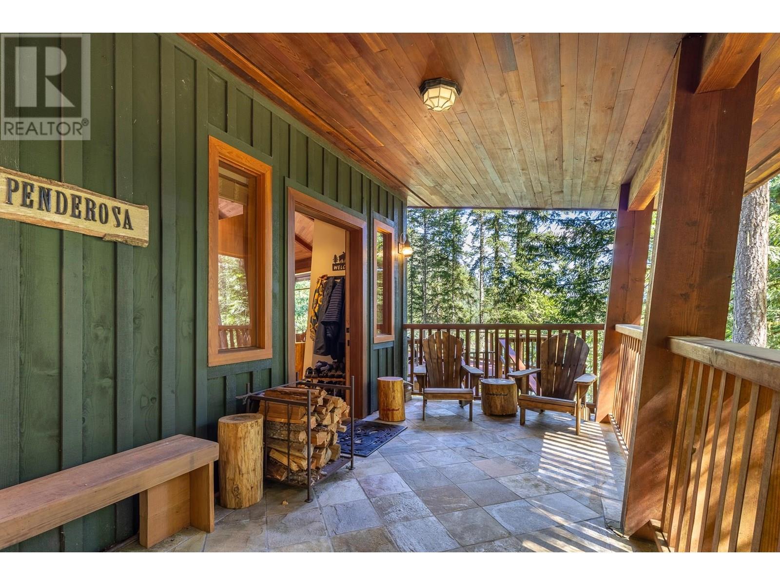 12929 SUNSHINE COAST HIGHWAY, Madeira Park