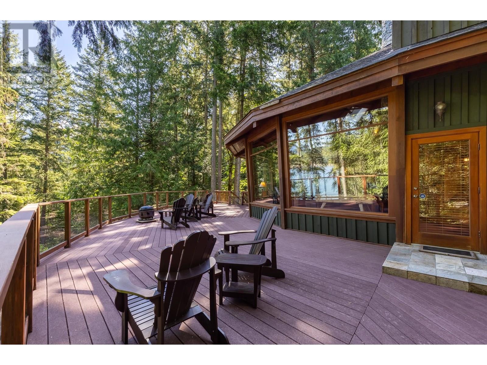 12929 SUNSHINE COAST HIGHWAY, Madeira Park