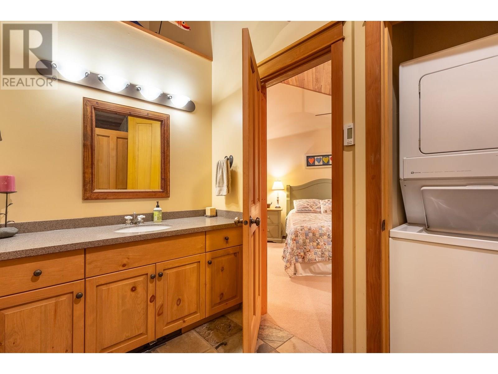 12929 SUNSHINE COAST HIGHWAY, Madeira Park