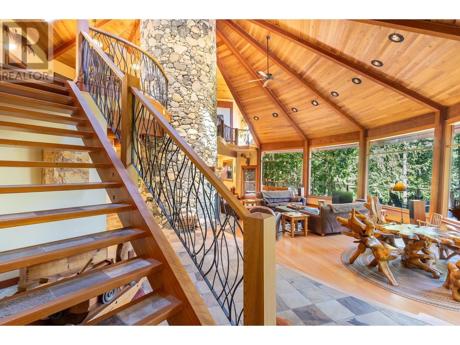 12929 SUNSHINE COAST HIGHWAY, Madeira Park