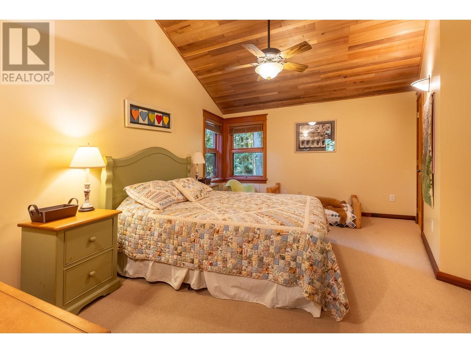 12929 SUNSHINE COAST HIGHWAY, Madeira Park