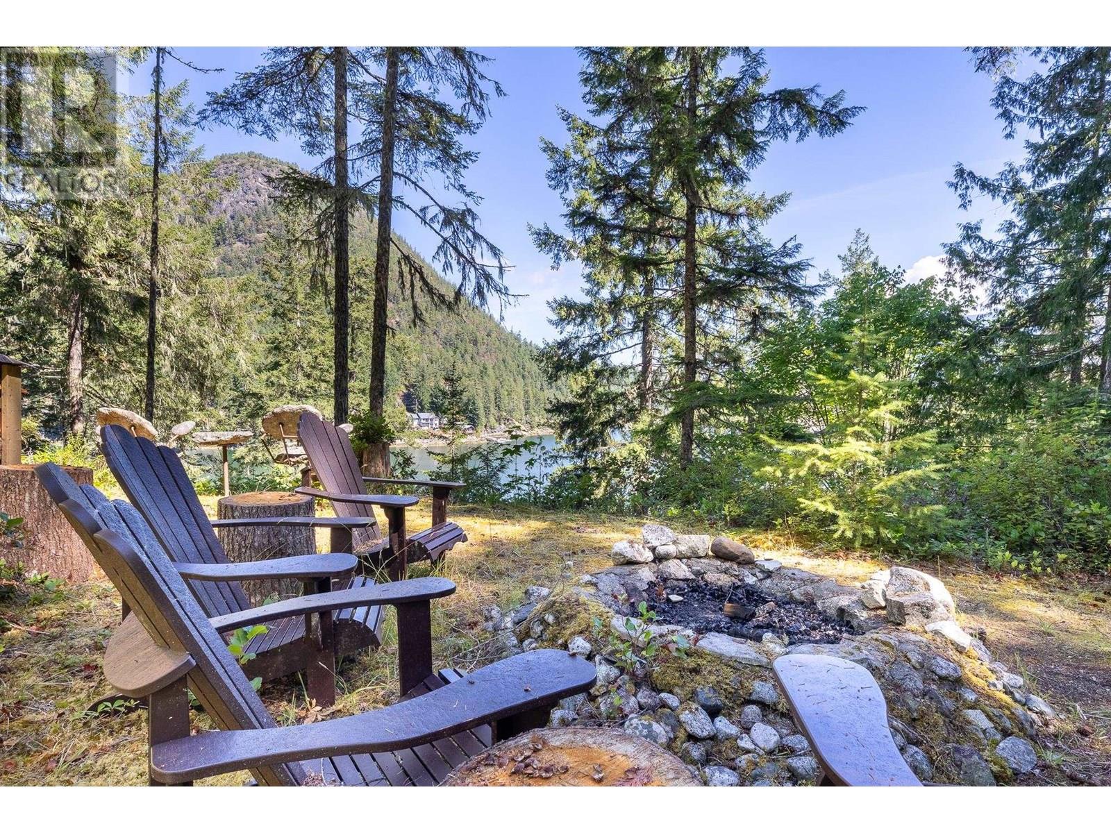 12929 SUNSHINE COAST HIGHWAY, Madeira Park