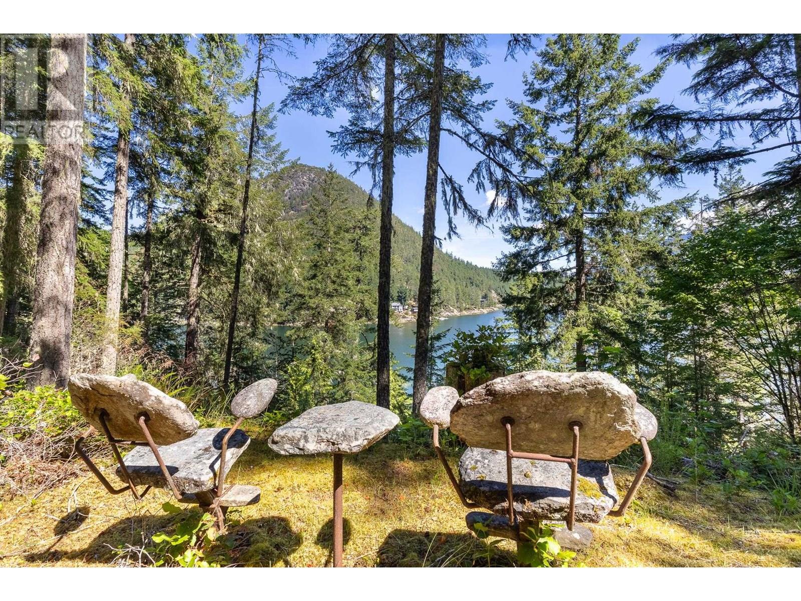 12929 SUNSHINE COAST HIGHWAY, Madeira Park