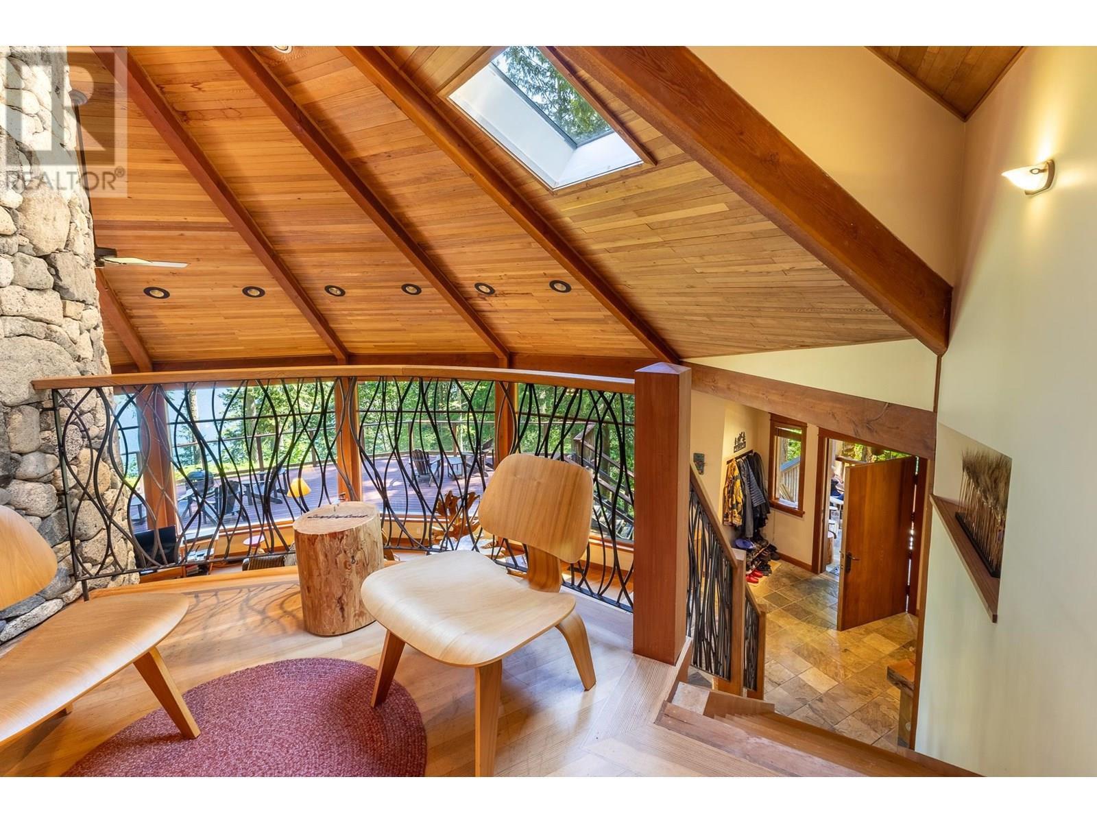 12929 SUNSHINE COAST HIGHWAY, Madeira Park
