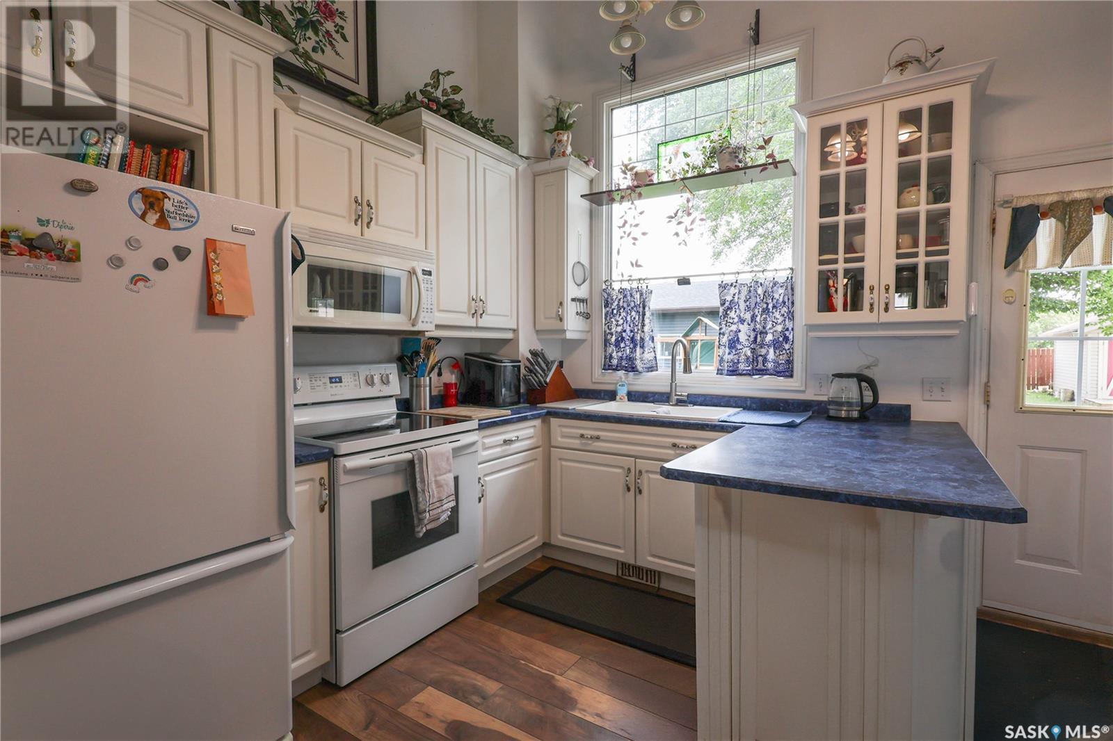 Photo 4 of 2640 3rd Avenue E, Prince Albert SK