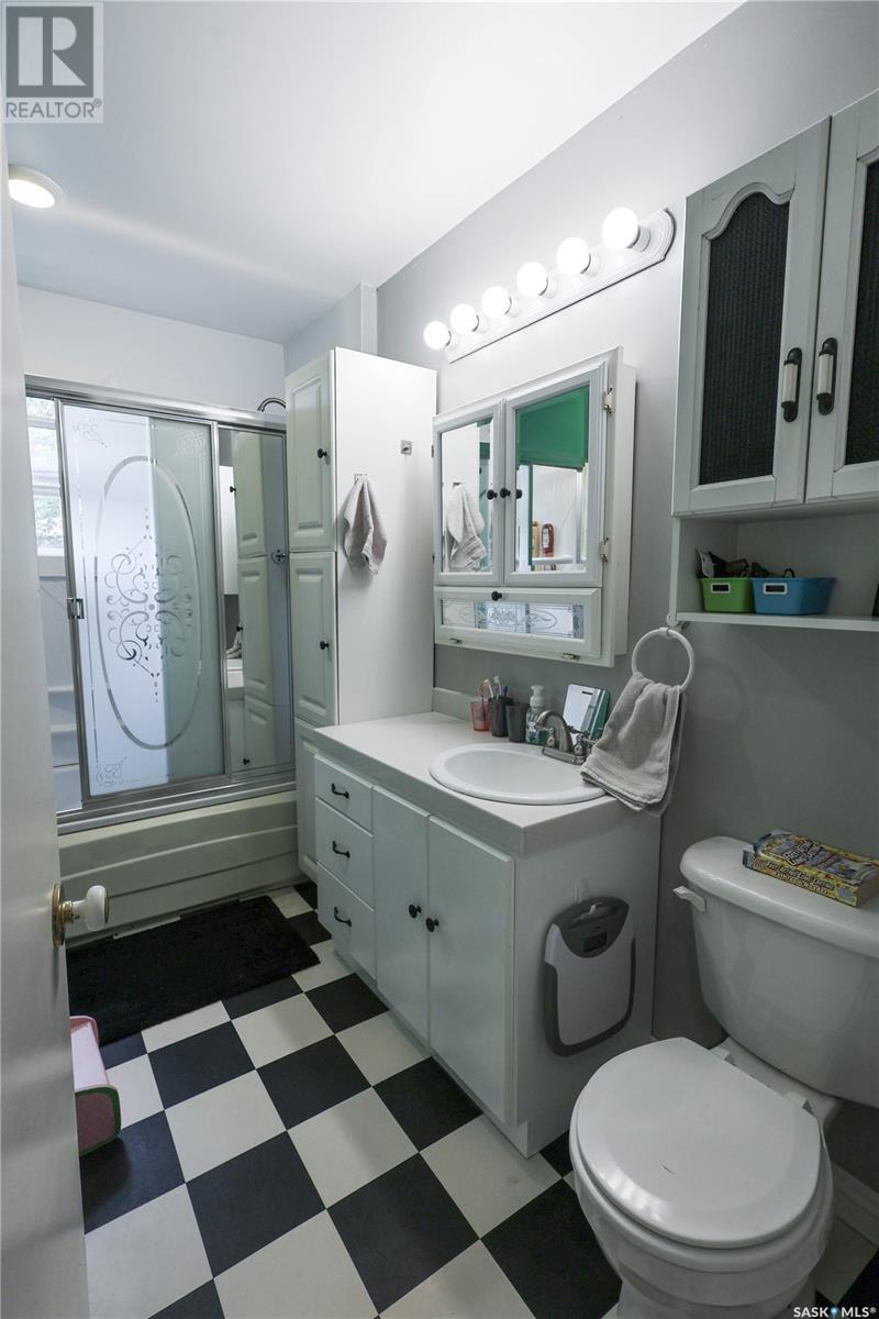 Photo 22 of 2640 3rd Avenue E, Prince Albert SK