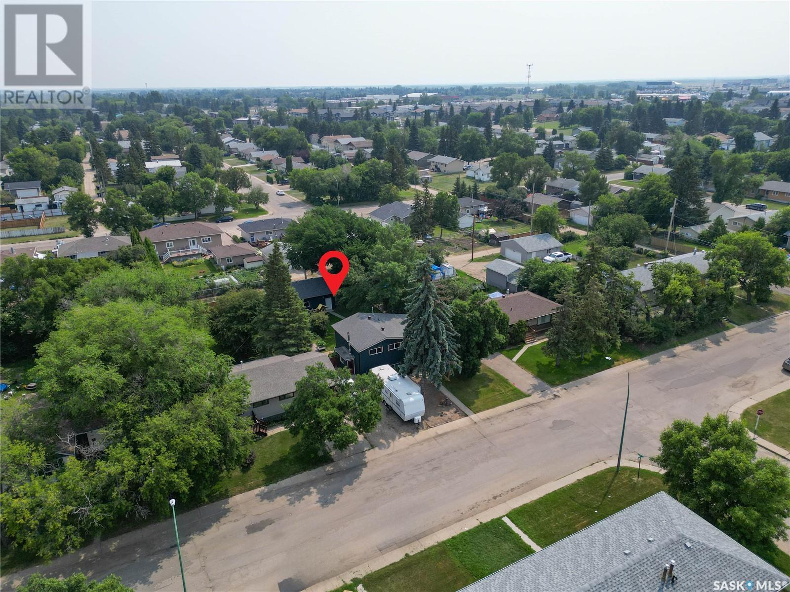 Photo 7 of 2640 3rd Avenue E, Prince Albert SK