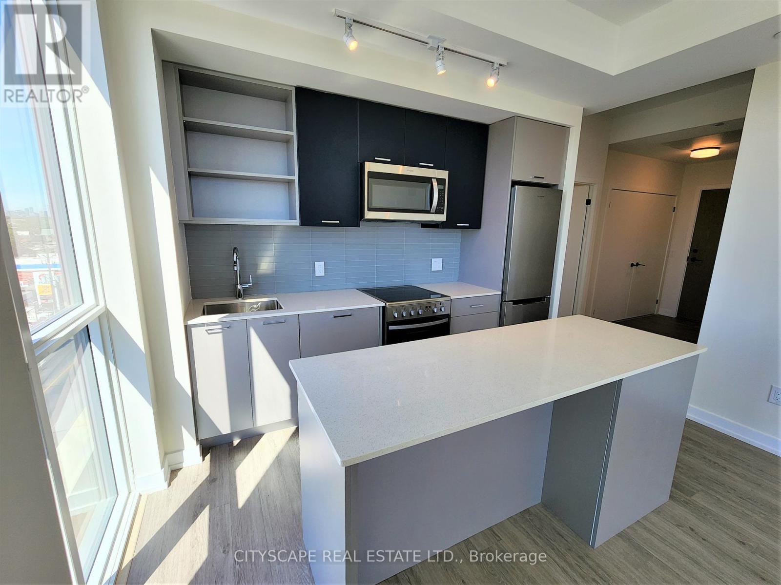 Photo 12 of 608 2300 St Clair Avenue W, Toronto ON