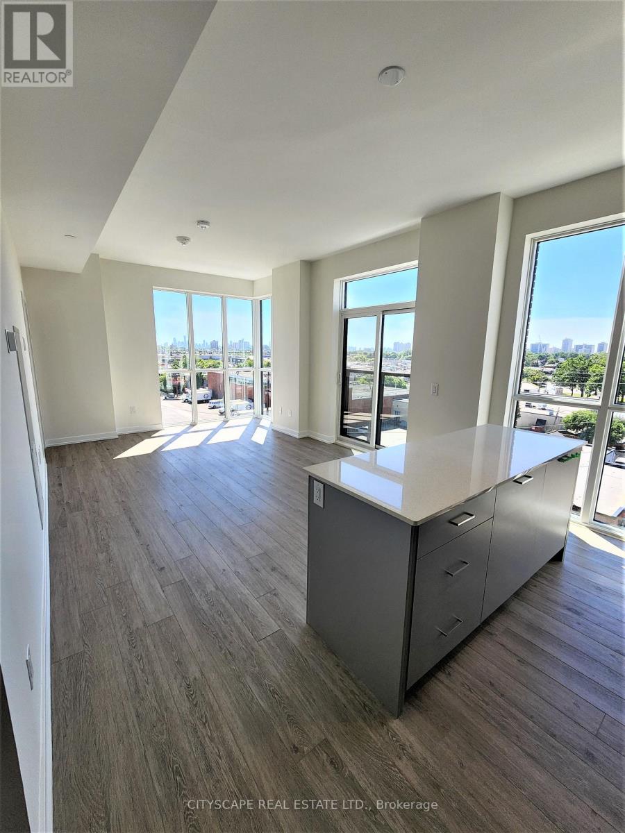 Photo 8 of 608 2300 St Clair Avenue W, Toronto ON
