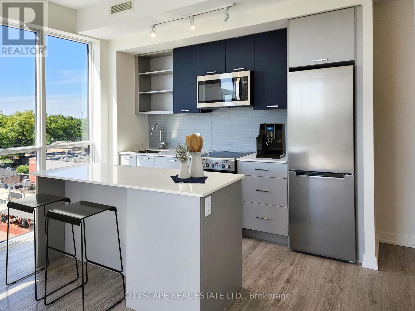 Photo 30 of 608 2300 St Clair Avenue W, Toronto ON