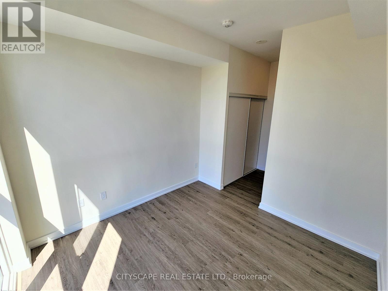 Photo 7 of 608 2300 St Clair Avenue W, Toronto ON