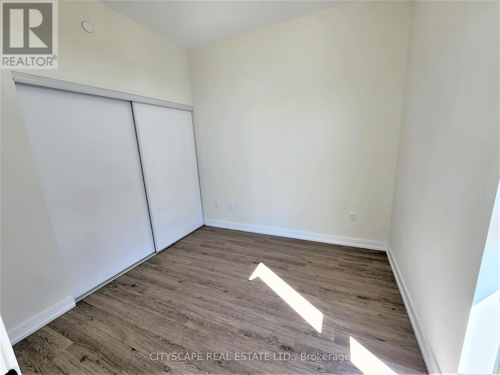 Photo 9 of 608 2300 St Clair Avenue W, Toronto ON